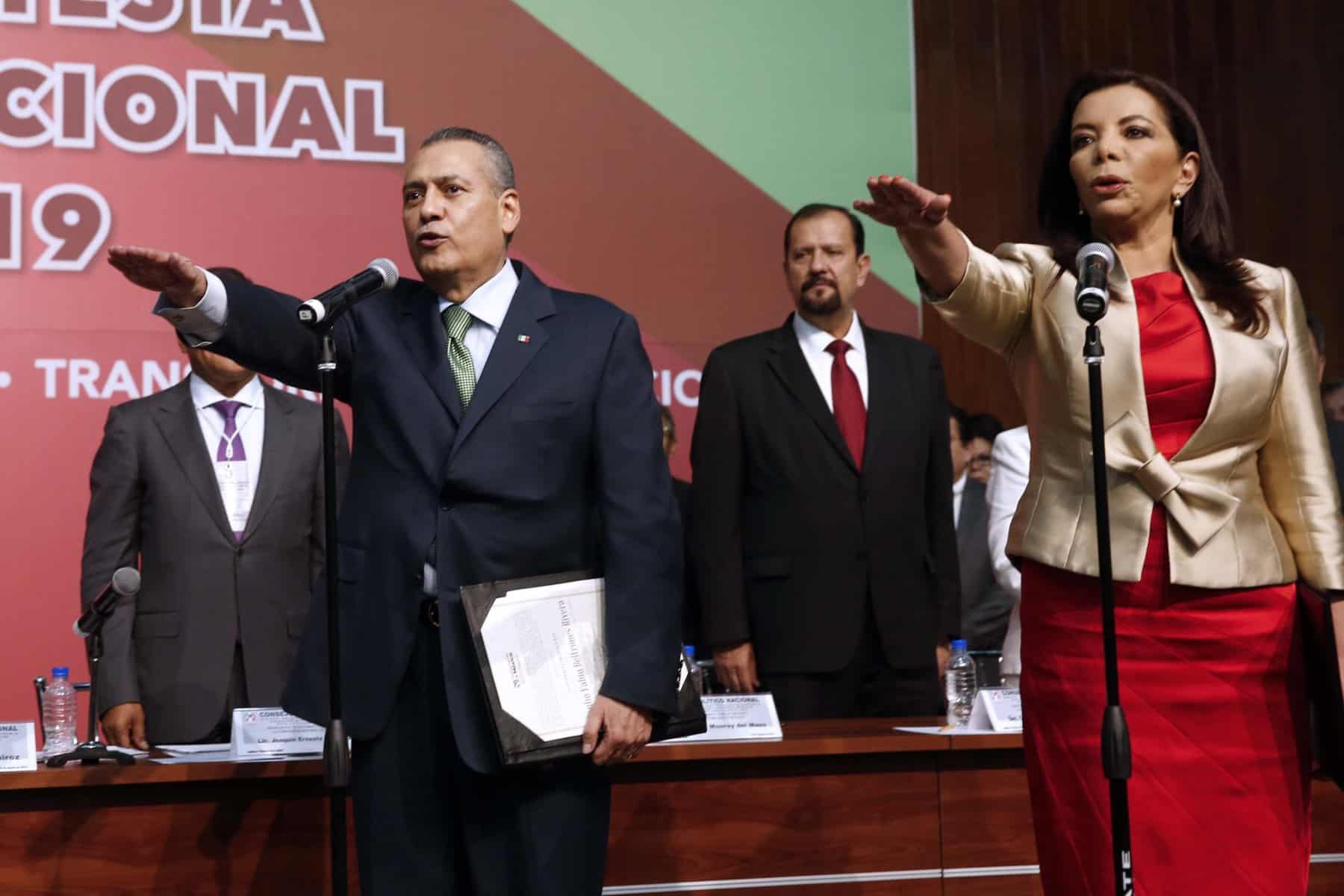 RINDEN PROTESTA MANLIO FABIO BELTRONES Y CAROLINA MONROY COMO PRESIDENTE Y SECRETARIA GENERAL DEL PRI
