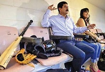 Hará más daño si continúa en el cargo