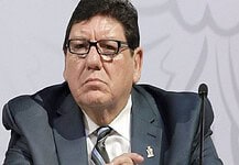 DESENTUERTOS: DESPRECIAN A MOCKEN; PREPARA GOLPE LETAL